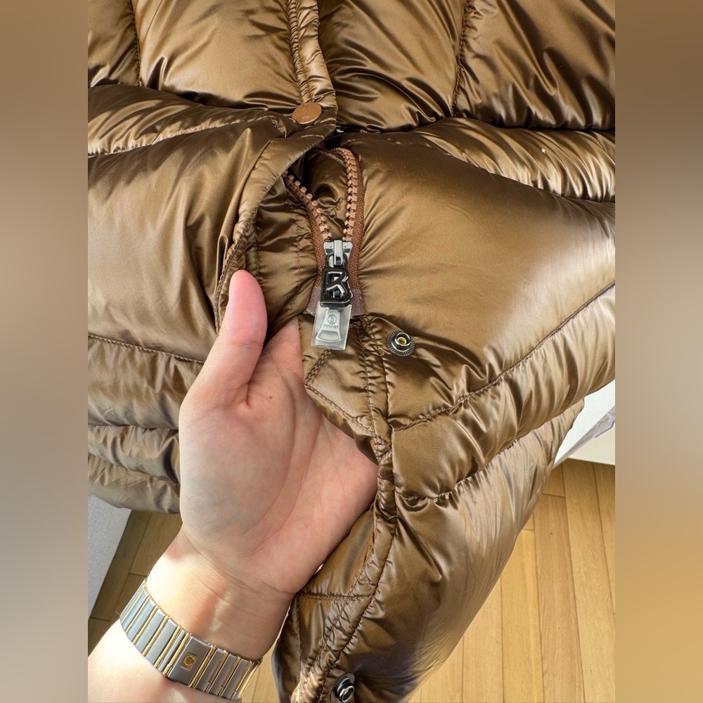 BOGNER Beate Down Coat In Hazel
Women's Size S original $1450 - Picture 15 of 16